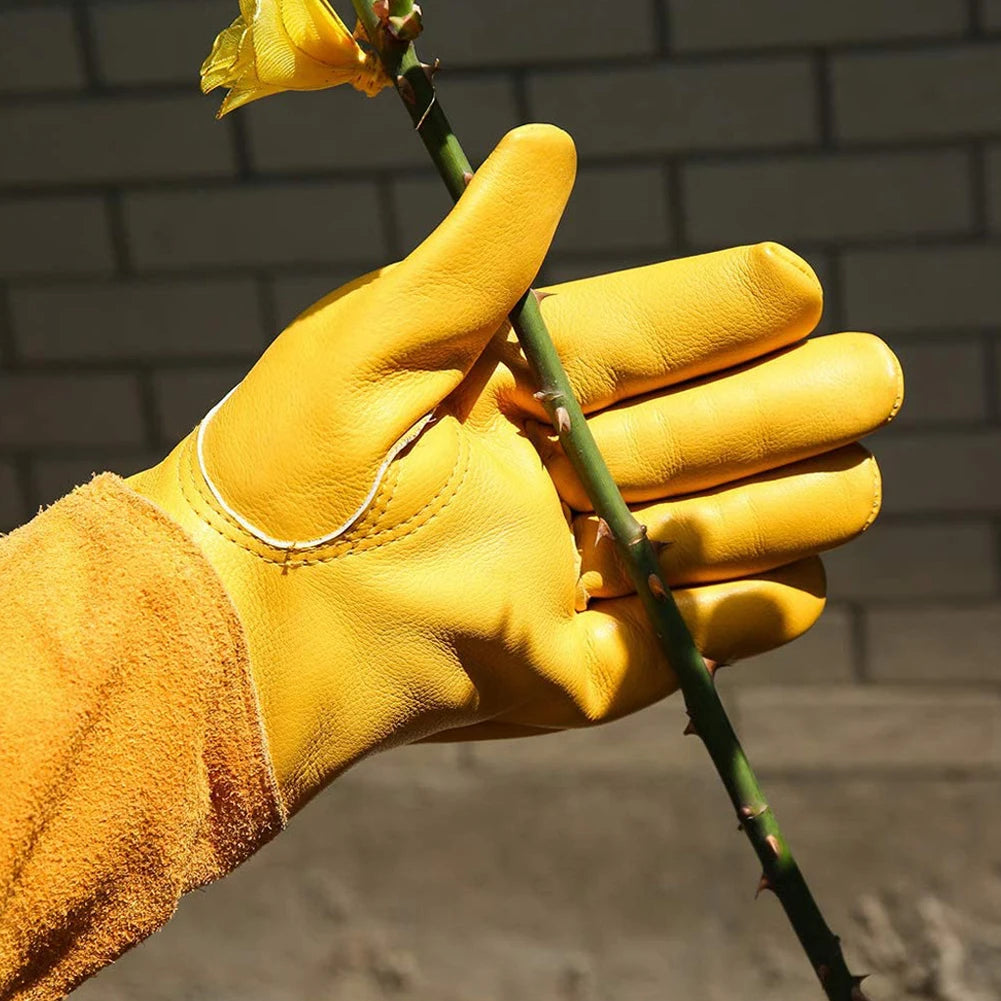 Thorn-Proof Garden Gloves with Long Protective Gauntlets